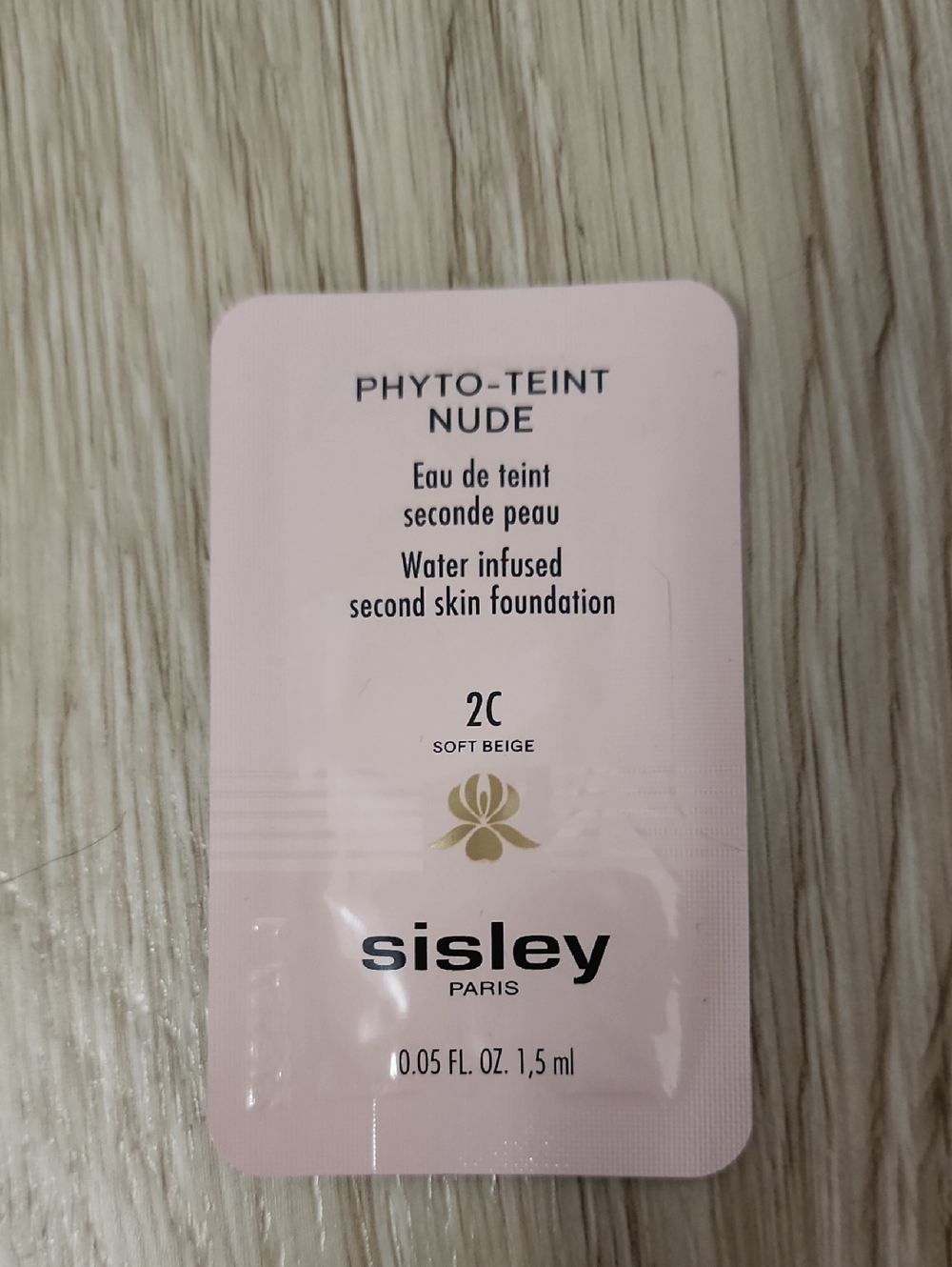2 Samples Sisley Phyto Water Infused Second Skin Foundation Sachets Shade 2C